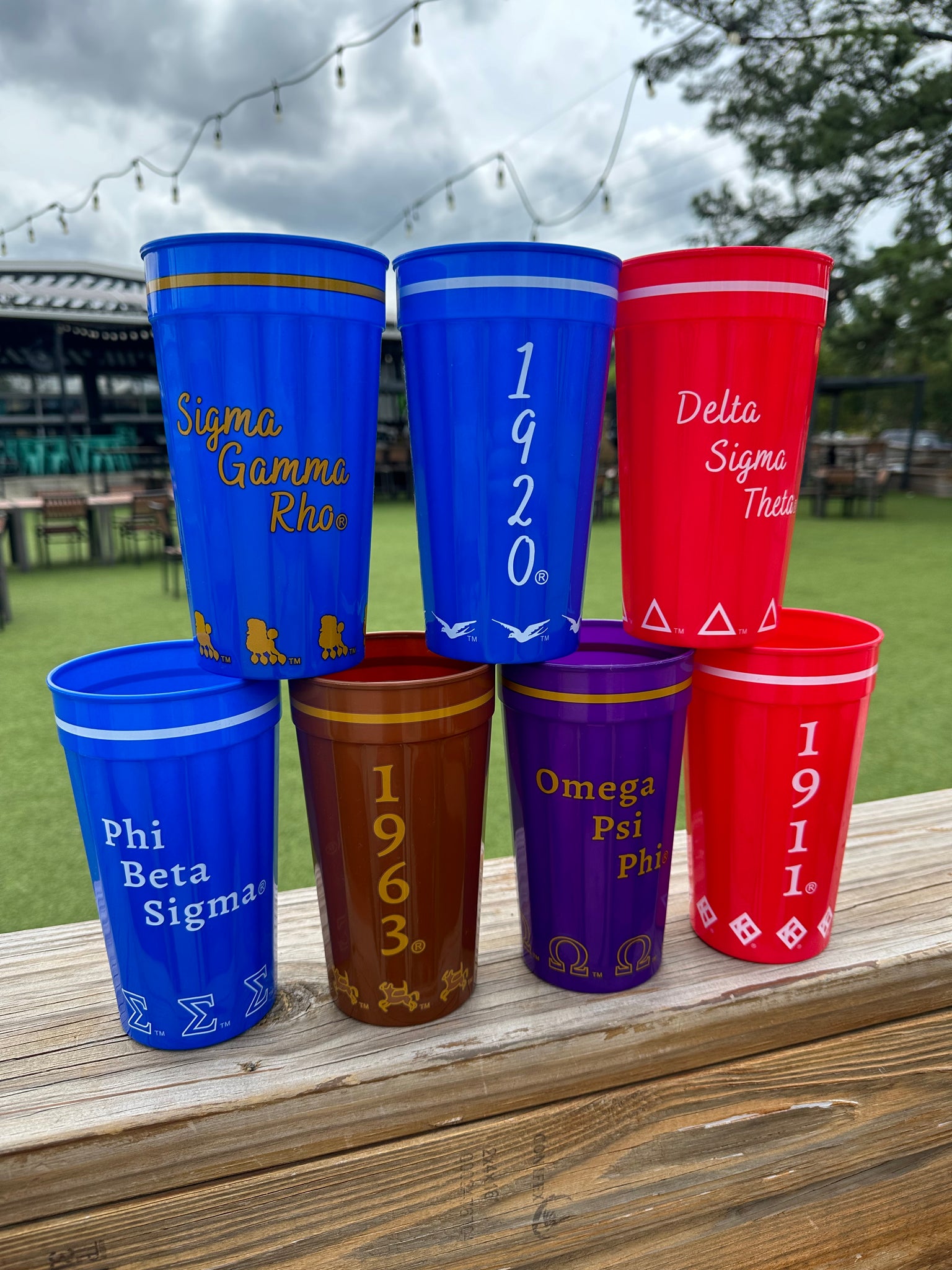 D9, MASON & OES - 32oz Stadium Cups