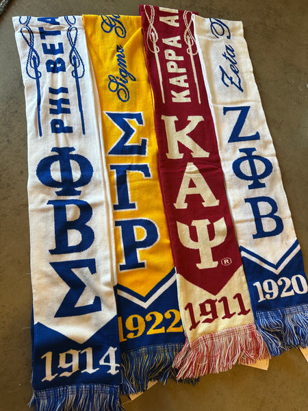 D9 - Winter Knit Scarves